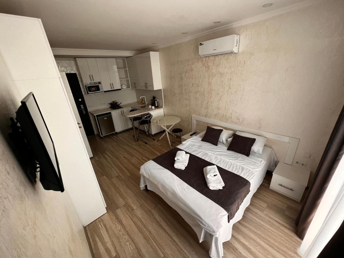 27 Floor Apartments Batumi Exterior photo