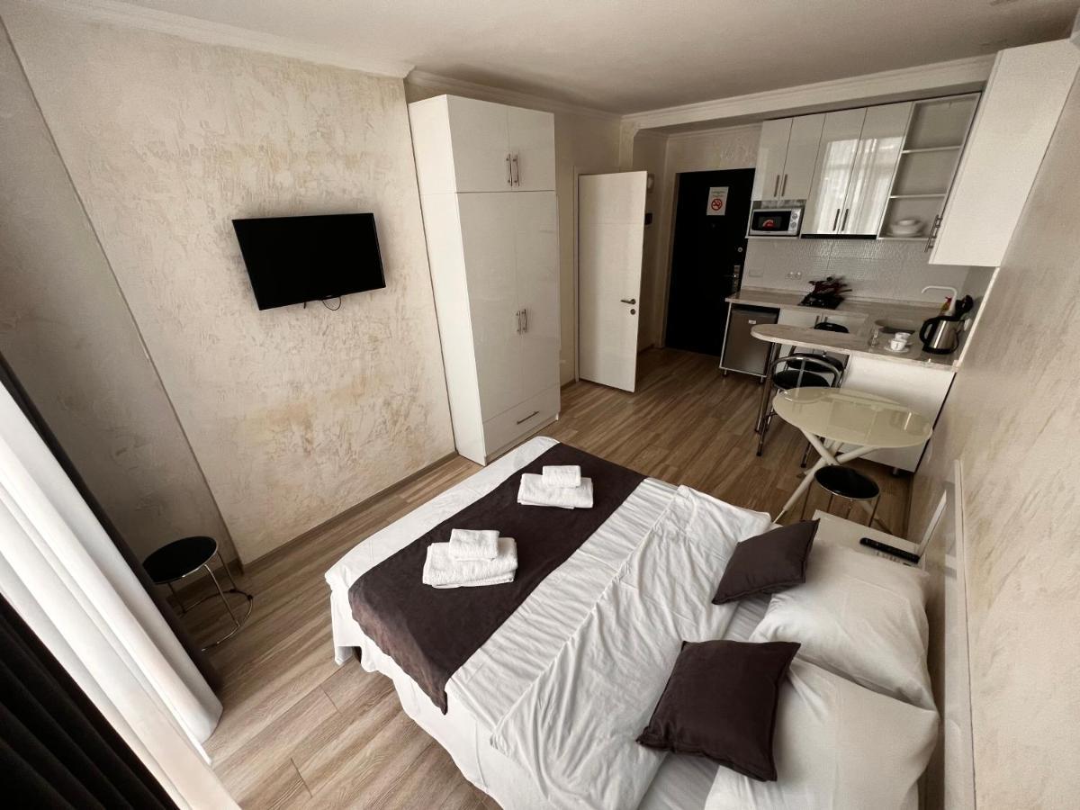 27 Floor Apartments Batumi Exterior photo
