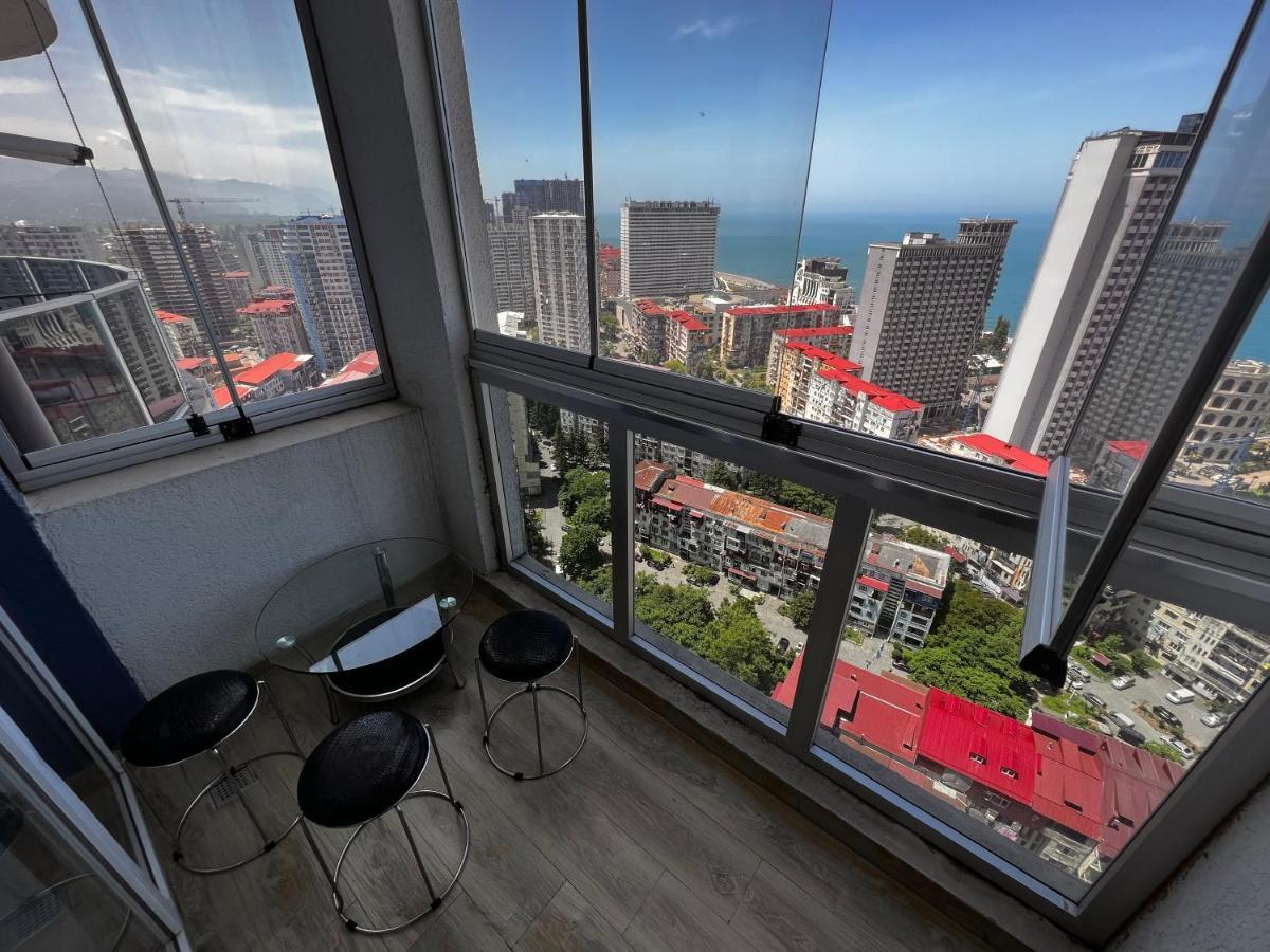27 Floor Apartments Batumi Exterior photo