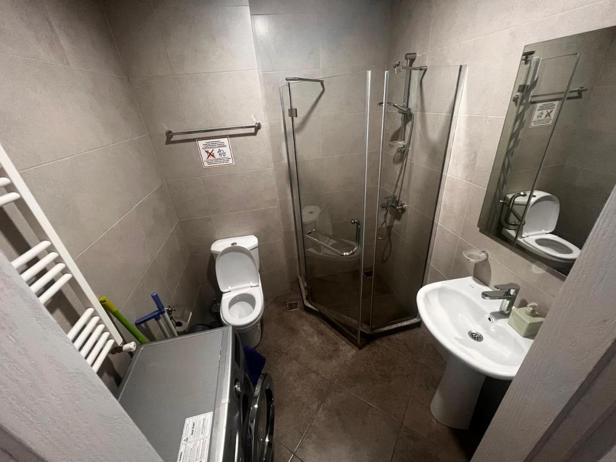 27 Floor Apartments Batumi Exterior photo