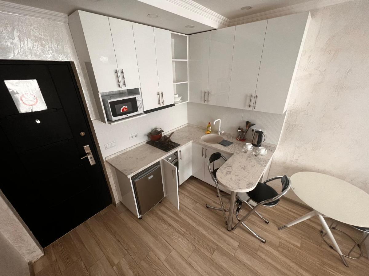 27 Floor Apartments Batumi Exterior photo