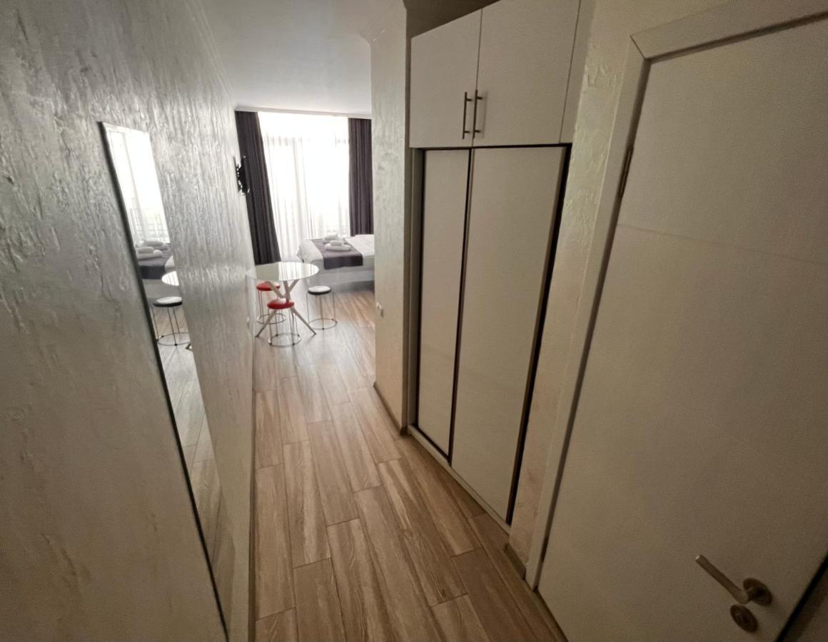 27 Floor Apartments Batumi Exterior photo